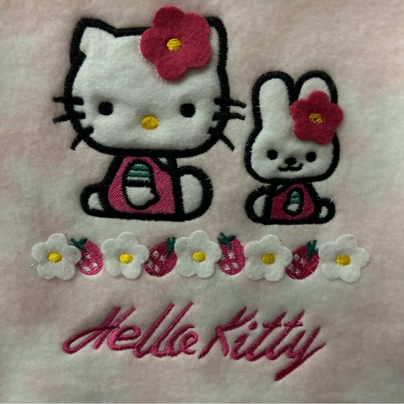 Hello Kitty fleece scarf and earmuffs - Picture 3 of 9